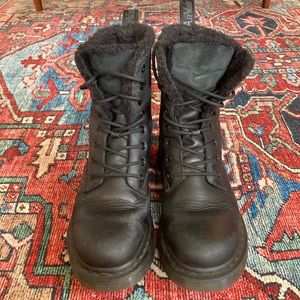 Dr Martens black fur 1460 Kolbert lace up boots 9 US